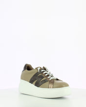 Load image into Gallery viewer, Wonders | Zurich Trainer | Taupe