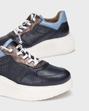Load image into Gallery viewer, Wonders | Roma Trainer | Navy