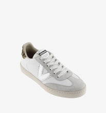 Load image into Gallery viewer, Victoria | Berlin Split | Cyclist