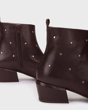 Load image into Gallery viewer, Wonders | Fei | Leather Ankle Boot | Brown | Studded