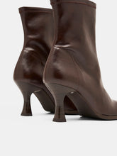 Load image into Gallery viewer, Miss Elastic | Mery Round Toe Ankle Boot | Pull on