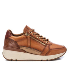 Load image into Gallery viewer, Carmela Leather Mix Sneakers