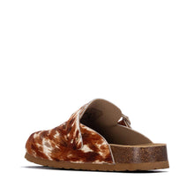 Load image into Gallery viewer, Refresh | Animal Print Clogs