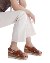 Load image into Gallery viewer, Refresh | Tan Wedge Sandals