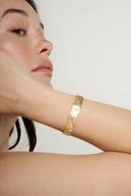 Load image into Gallery viewer, Tutti | Solstice | Textured Bangle