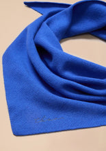 Load image into Gallery viewer, Merino Wool Triangle Scarf