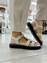 Load image into Gallery viewer, Wonders | Musa Sandals