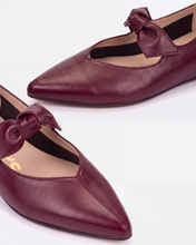 Load image into Gallery viewer, Wonders | Triana | Bow Pump | PRE-ORDER