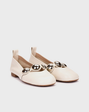 Load image into Gallery viewer, Wonders | Lulu Flat Pump