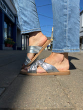 Load image into Gallery viewer, Unisa | Camby Flat Metallic Sandal