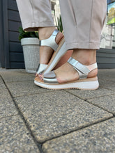 Load image into Gallery viewer, Oh My Sandals | Selene