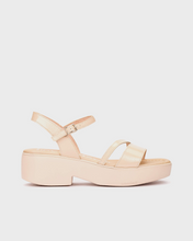 Load image into Gallery viewer, Wonders | Platform Sole Patent Sandal
