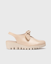Load image into Gallery viewer, Wonders | Slingback Bow Loafers