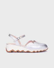 Load image into Gallery viewer, Wonders | Simon | Closed Toe Wedge Sandal