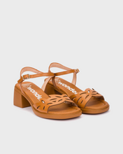 Load image into Gallery viewer, Wonders | Moai Leather Sandals