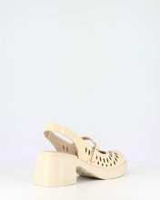 Load image into Gallery viewer, Wonders | Slingback Patent Heeled Pump