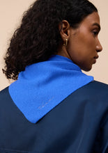 Load image into Gallery viewer, Merino Wool Triangle Scarf