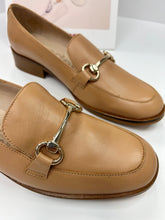 Load image into Gallery viewer, Wonders | Leather Moccasin