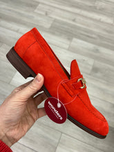 Load image into Gallery viewer, Wonders | Suede Loafer