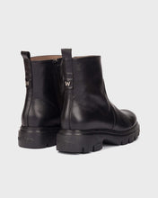 Load image into Gallery viewer, Wonders | Bones | Chunky Sole Ankle Boot