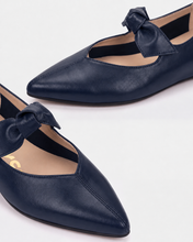 Load image into Gallery viewer, Wonders | Triana | Bow Pump | PRE-ORDER