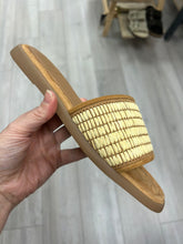 Load image into Gallery viewer, Unisa | Cadu | Raffia Slide