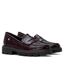Load image into Gallery viewer, Carmela | Croco Loafer