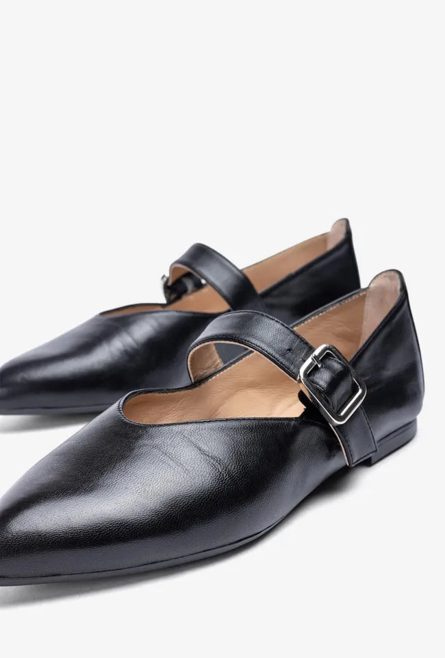 Unisa | Azaila Flat Pointed Mary-Jane