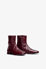 Load image into Gallery viewer, Unisa | Covina | Flat Square Toe Ankle Boot