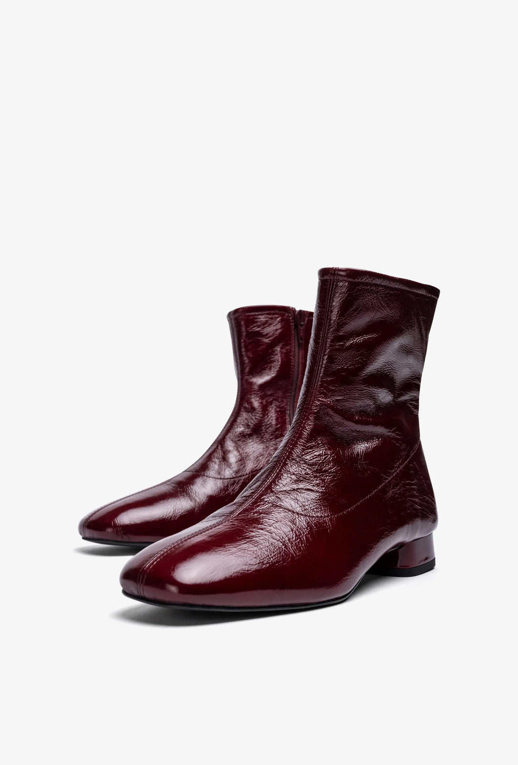 Unisa | Covina | Flat Square Toe Ankle Boot