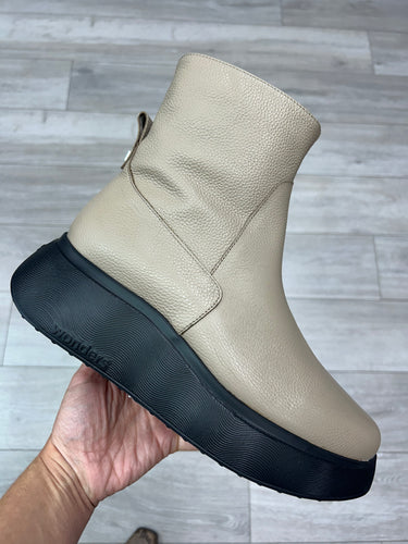 Wonders | Sofia Ankle Boot | Taupe