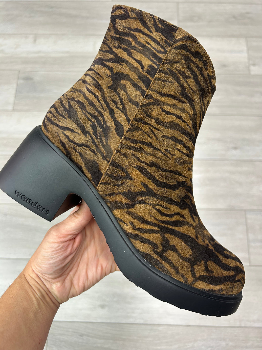 Wonders | Flytres | Leather Ankle Boot | Zebra