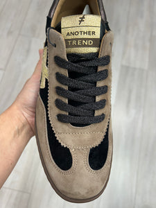 Another Trend | Trainer | Taupe | Black