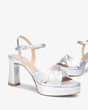 Load image into Gallery viewer, Unisa | Onoa Metallic Sandal