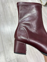 Load image into Gallery viewer, Miss Elastic | Pull on Stretch Square Toe Ankle Boot