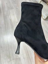 Load image into Gallery viewer, Miss Elastic | Pull on Stretch Pointed Ankle Boot