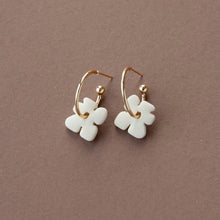 Load image into Gallery viewer, Blob Bloom Hoop Earring