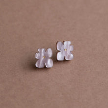 Load image into Gallery viewer, Blob Bloom Stud Earrings