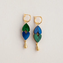 Load image into Gallery viewer, Queen of Hearts Drop Earrings