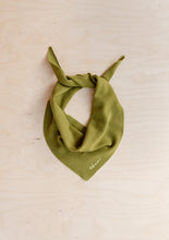 Load image into Gallery viewer, Merino Wool Triangle Scarf