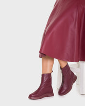 Load image into Gallery viewer, Wonders | Flexfly | Leather Ankle Boot | Front Zip