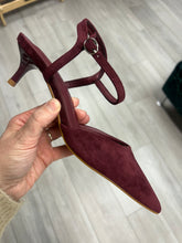 Load image into Gallery viewer, Burgundy Suede Pointy Kitten Heel Shoe
