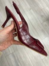 Load image into Gallery viewer, Burgundy Tonal Buckle Pointy Slingback Shoe