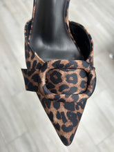 Load image into Gallery viewer, Leopard Print Pointy Sling Back Shoe
