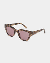 Load image into Gallery viewer, A. Kjærbede | Kaws | Sunglasses