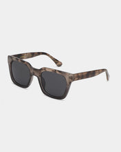 Load image into Gallery viewer, A. Kjærbede | Nancy | Sunglasses