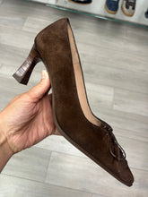 Load image into Gallery viewer, Hispanitas | Paris | Pointed Court Shoe