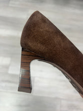 Load image into Gallery viewer, Hispanitas | Paris | Pointed Court Shoe