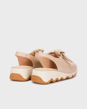Load image into Gallery viewer, Wonders | Simon | Bow Wedge Slingback