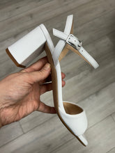 Load image into Gallery viewer, Unisa | Morarty | Leather Sandal